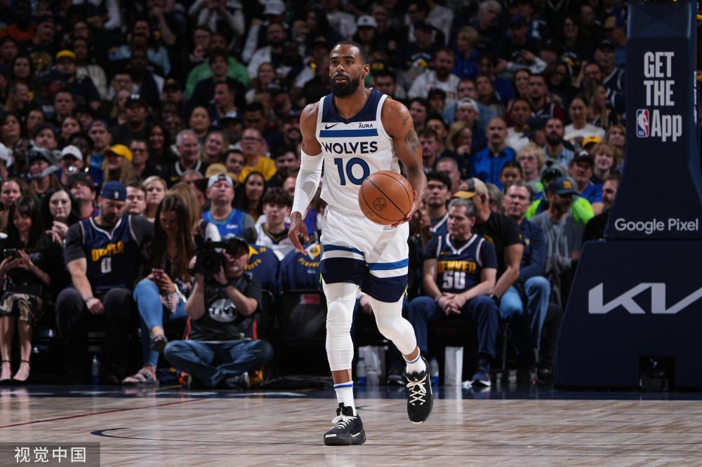 对方前锋与 对方前锋与