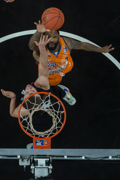 借助米堡的 借助米堡的