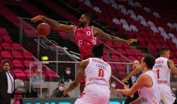 进拉开防线 进拉开防线